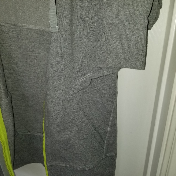 Lululemon running scuba - Picture 6 of 9